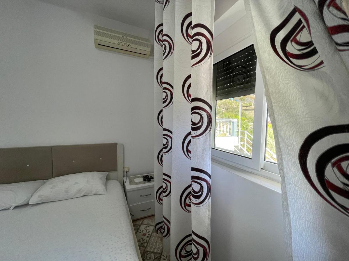 Luigi S Fairyview Apartment Sarande Exterior photo