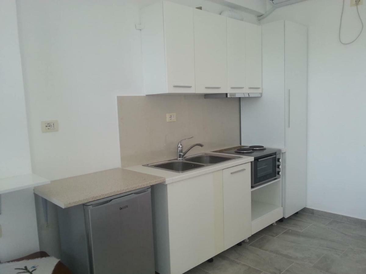 Luigi S Fairyview Apartment Sarande Exterior photo
